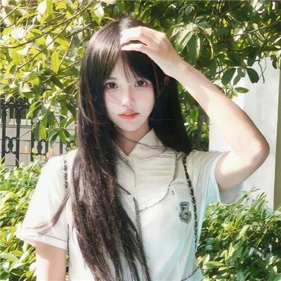 巴黎一妇人海报